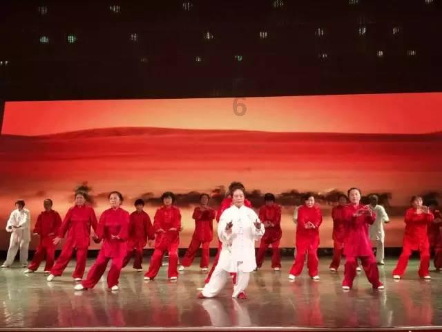 迷失在黑洞里