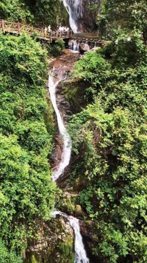 逃离诡异的古庙