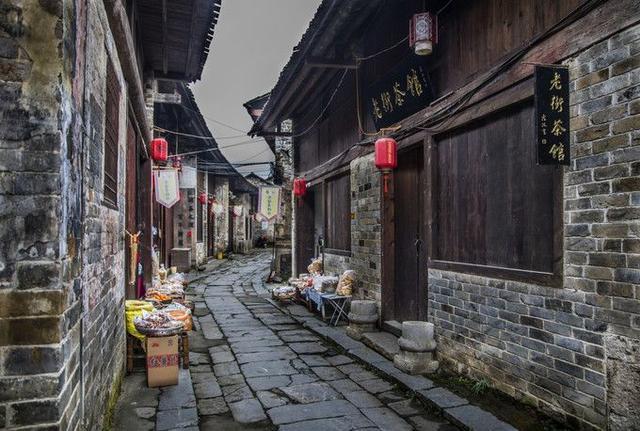 北湖区召开低温雨雪冰冻灾害防范应对工作调度会